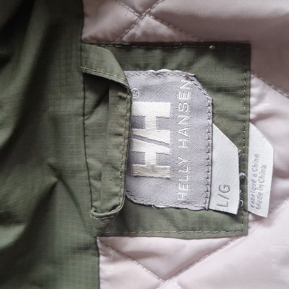 Helly Hansen Ski/Snowboard jacket - Picture 7 of 17